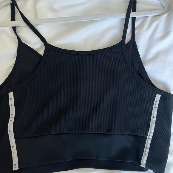 NIKE AIR CROPPED LOGI TANK TOP - URBAN OUTFITTERS - Picture 4 of 4